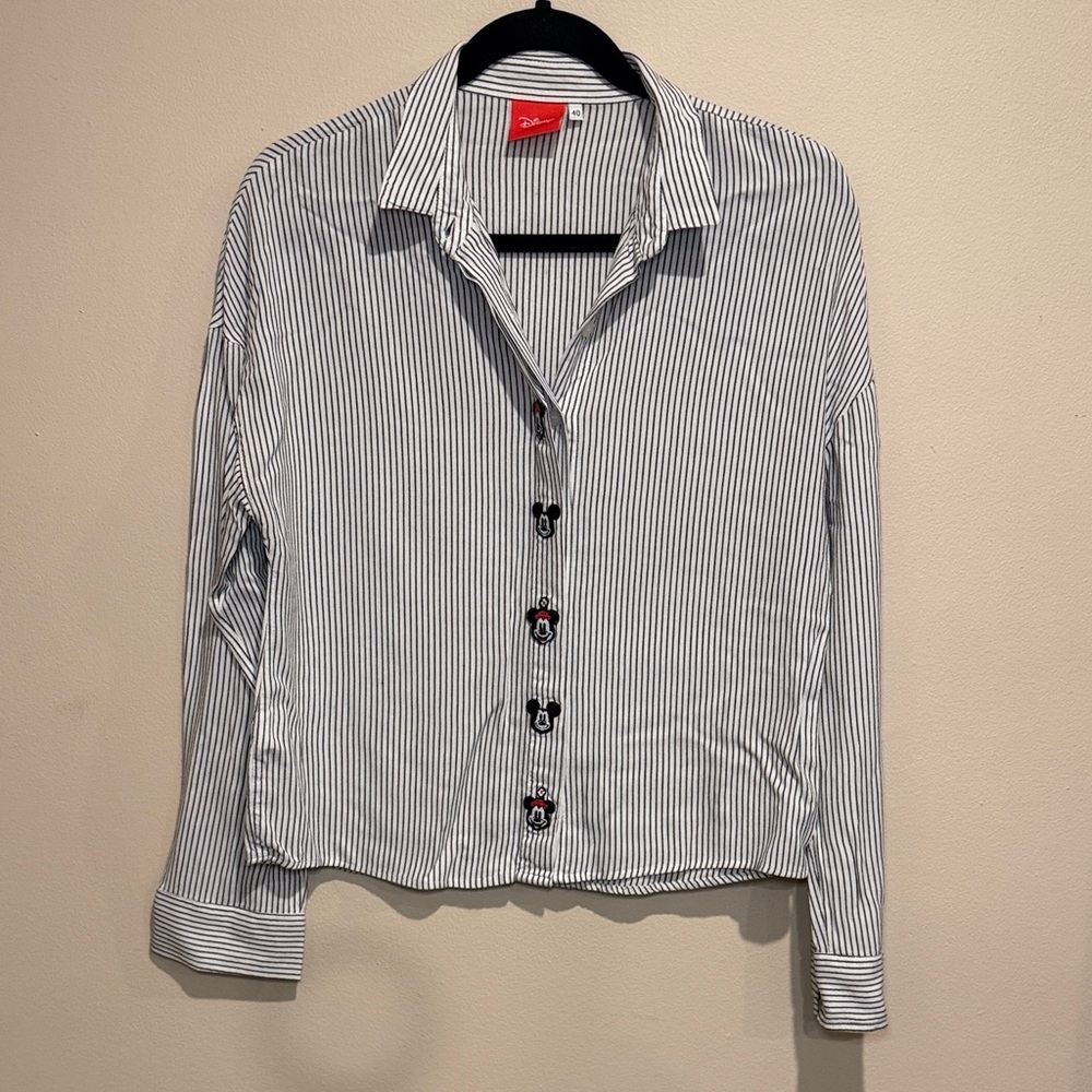 Disney Striped Button-Up Cropped Shirt Mickey & Minnie button patches Versatile